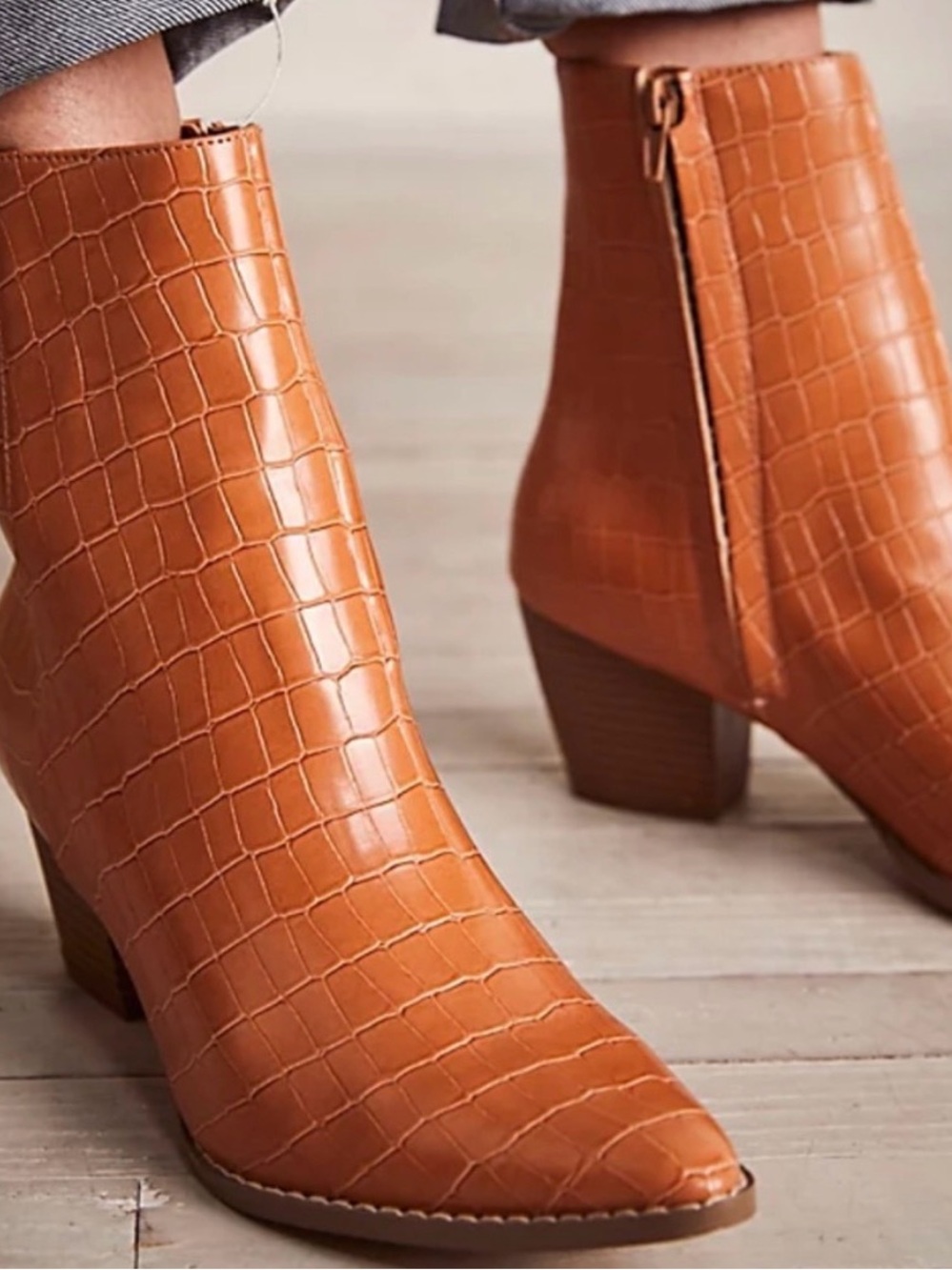 NWOB Free People Matisse Coconuts tan crocodile embossed boots 8.5